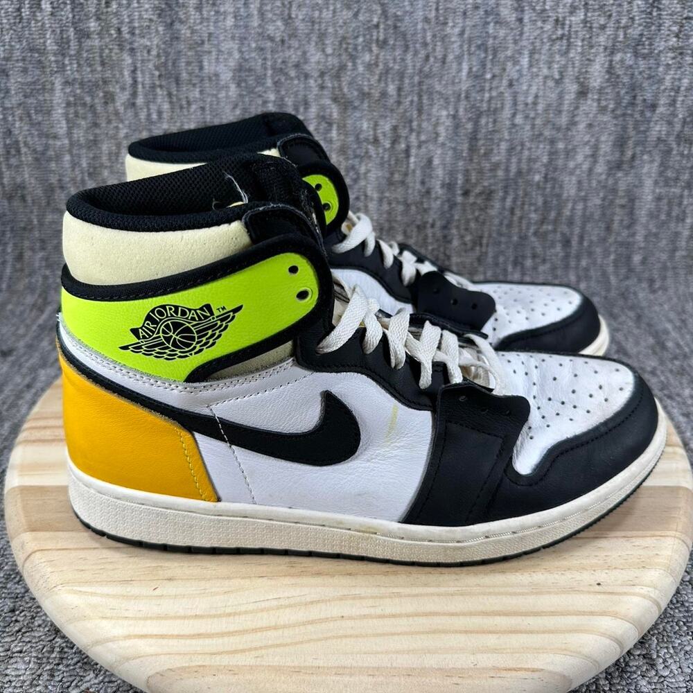 Jordan 1 retro high og - size 9.5